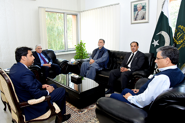 Mr. Nazar Muhammad Baloch, Advocate, the Provincial Ombudsman of Baluchistan called on the Federal Ombudsman of Pakistan in his office at Islamabad on 11th November 2021.