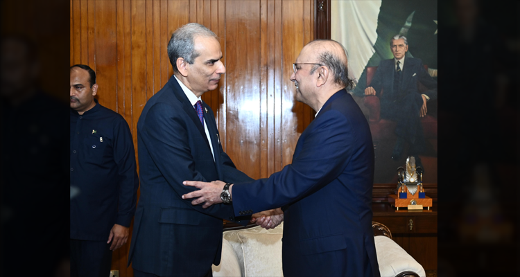 The Wafaqi Mohtasib (Federal Ombudsman), Mr. Naveed Kamran Baloch shaking hands with the President Mr. Asif Ali Zardari on his arrival at the Aiwan-e-Sadr on 08 October, 2026.