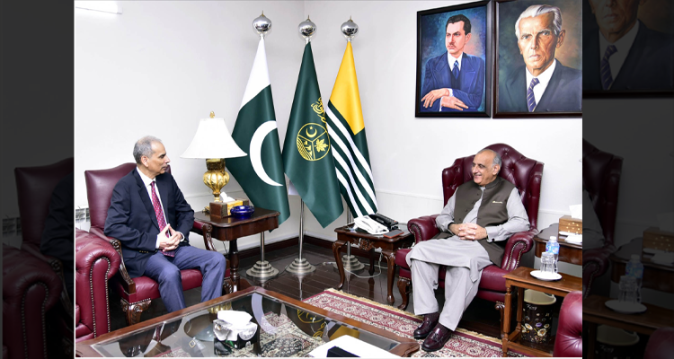 The Wafaqi Mohtasib (Federal Ombudsman), Mr. Naveed Kamran Baloch calling on the AJ&K President Dr. Muhammad Najeeb Khan in Islamabad on 14-10-2026.